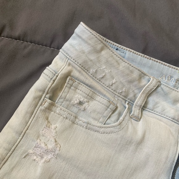 Light Wash Jean Shorts - Picture 10 of 11